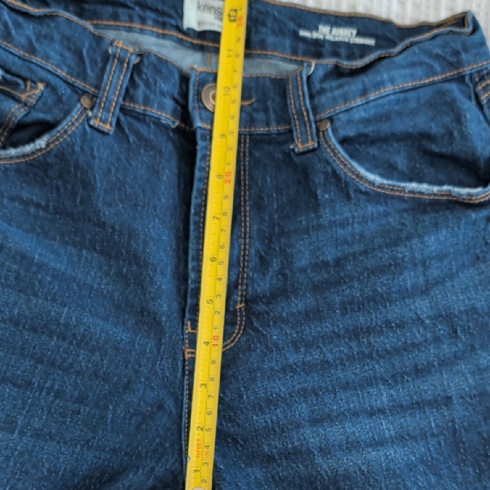 Stylish Dark Blue Jeans - Picture 5 of 8